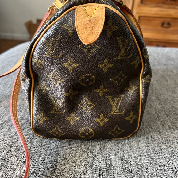 Vintage Louis Vuitton handbag from 90s - Picture 3 of 14